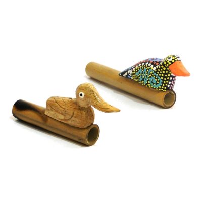 Silbatos de bambú con pato y pájaro tamaños surtidos