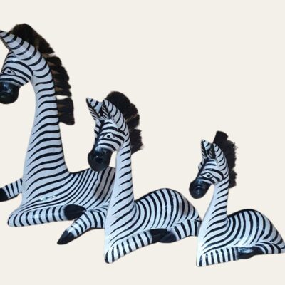 Zebra acostada 40/30/20cm
