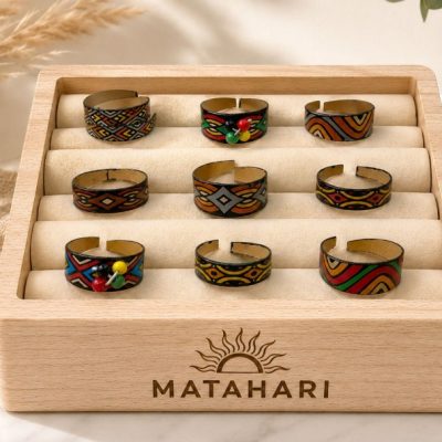Anillo cuero con deseños